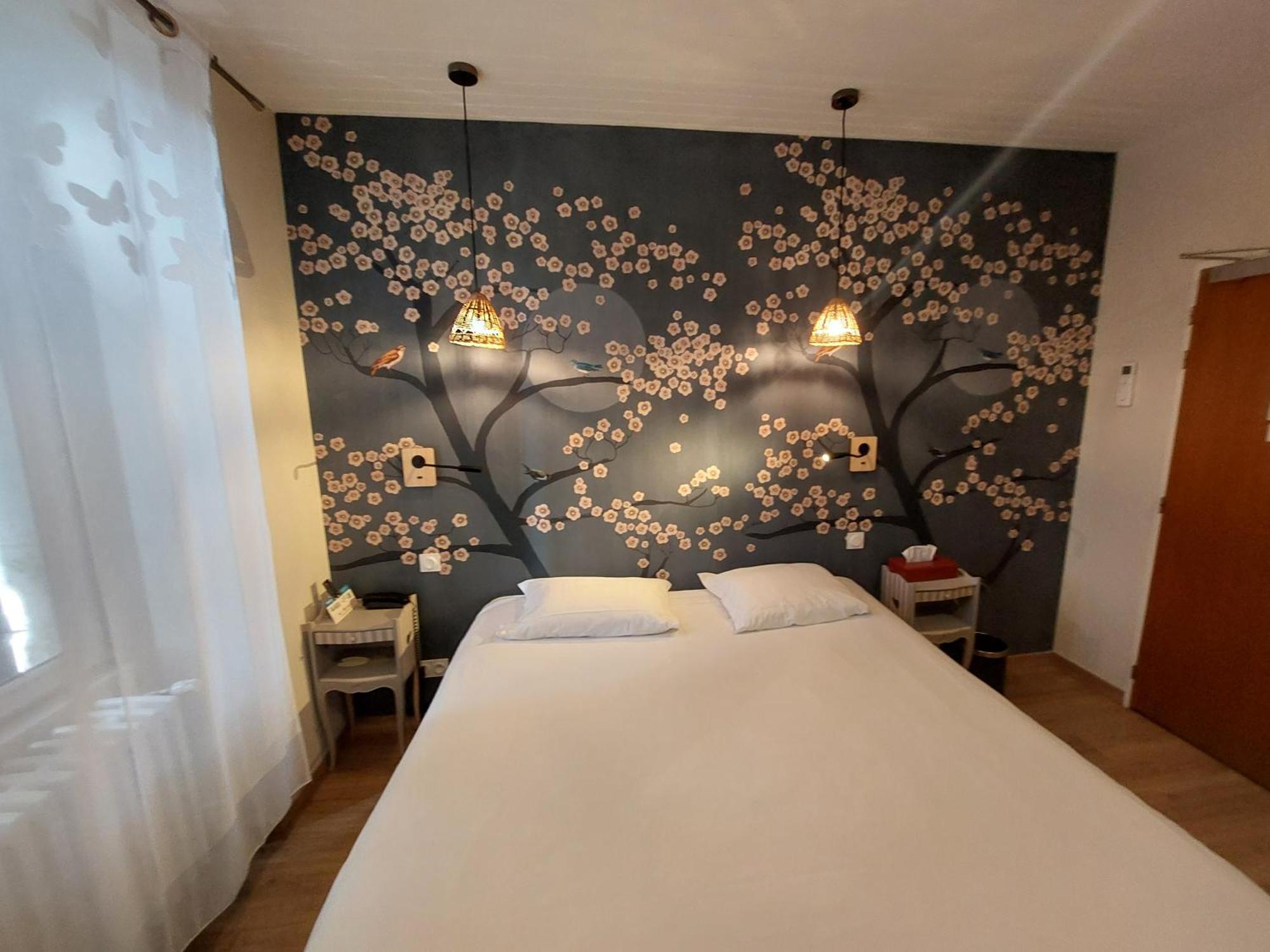 Logis Hotels - Hotel Et Restaurant Les Voyageurs Tournon-d'Agenais Ngoại thất bức ảnh