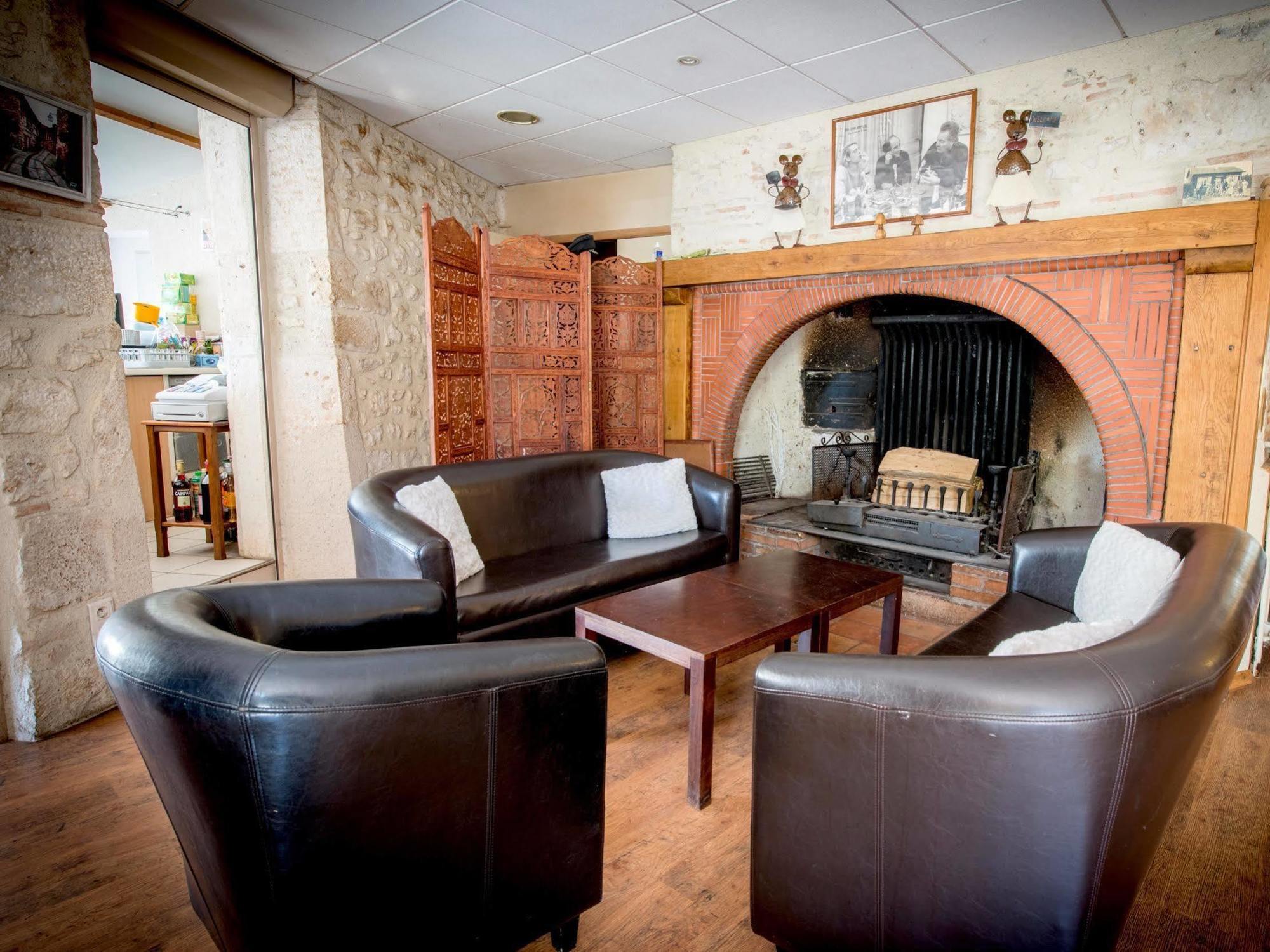 Logis Hotels - Hotel Et Restaurant Les Voyageurs Tournon-d'Agenais Ngoại thất bức ảnh