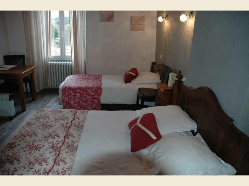 Logis Hotels - Hotel Et Restaurant Les Voyageurs Tournon-d'Agenais Ngoại thất bức ảnh